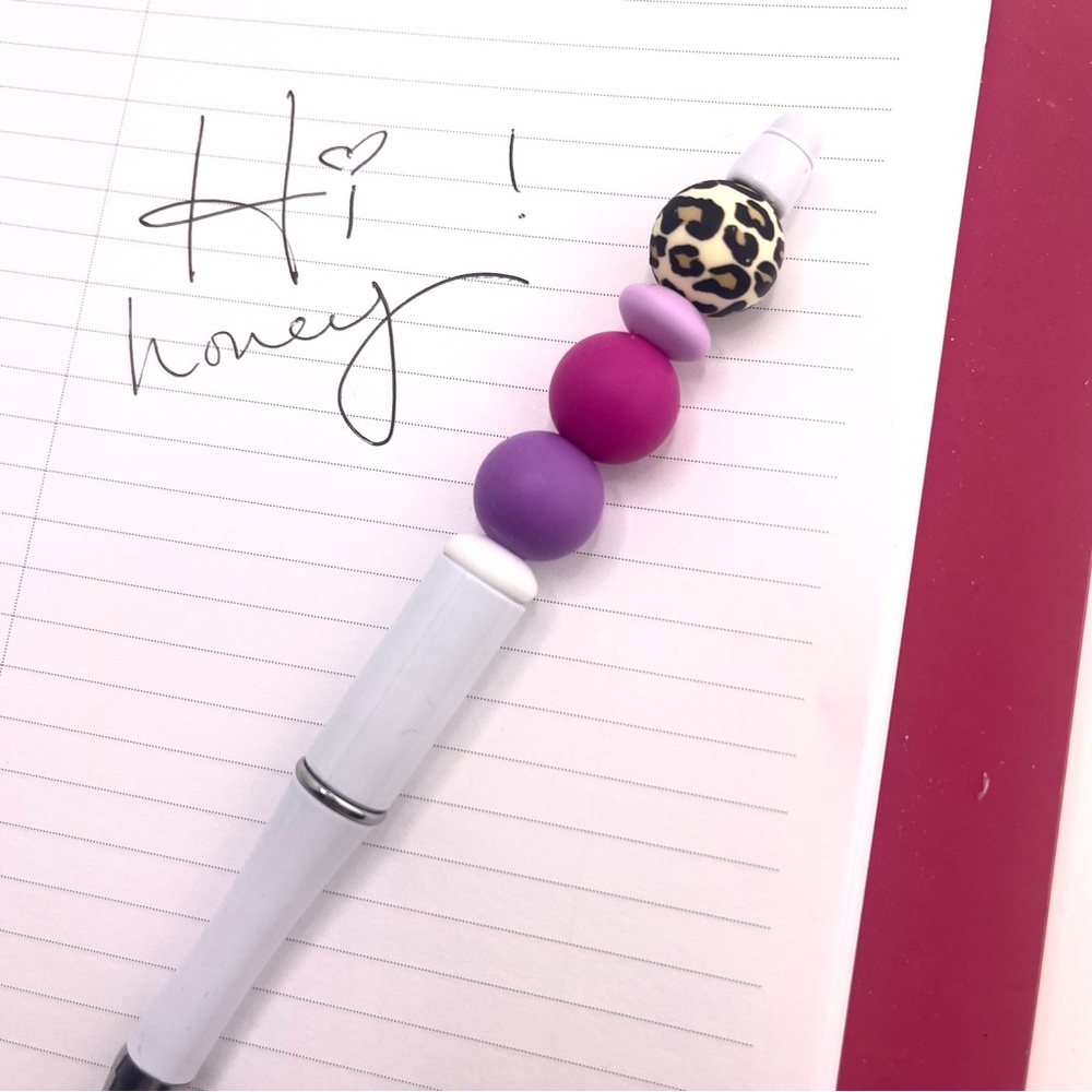 Cheetah Love! Silicone bead pen. Pink & Cheetah feature beads. Office Gift NWT